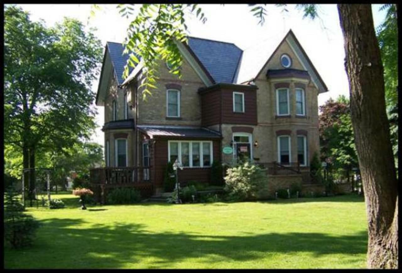 Pemberley House Bed And Breakfast Seaforth Exterior photo