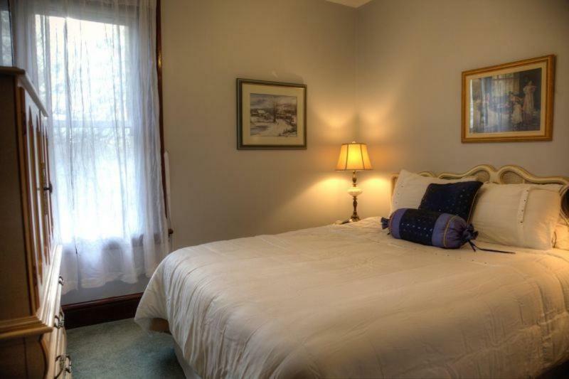 Pemberley House Bed And Breakfast Seaforth Exterior photo